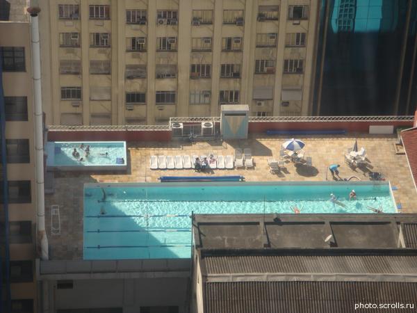 View prev photo