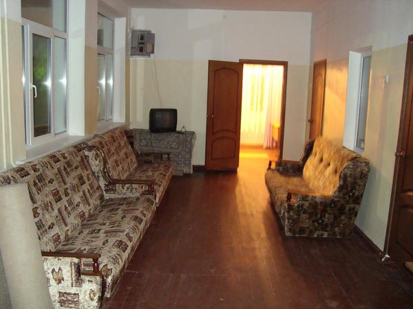 View prev photo