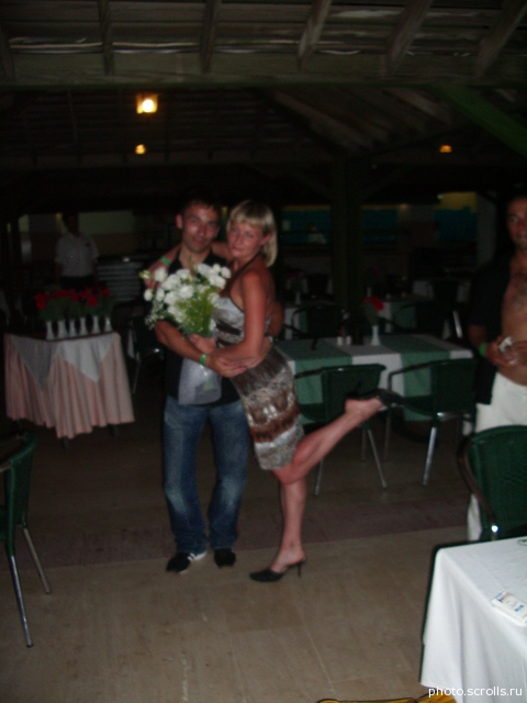 View prev photo