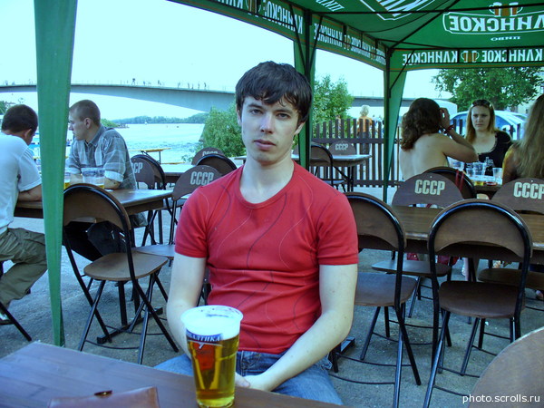 View prev photo