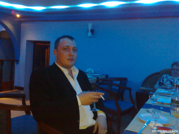 View prev photo