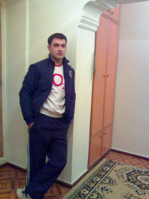 View prev photo