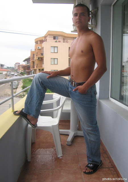 View prev photo