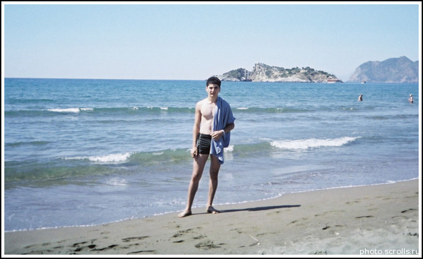 View prev photo