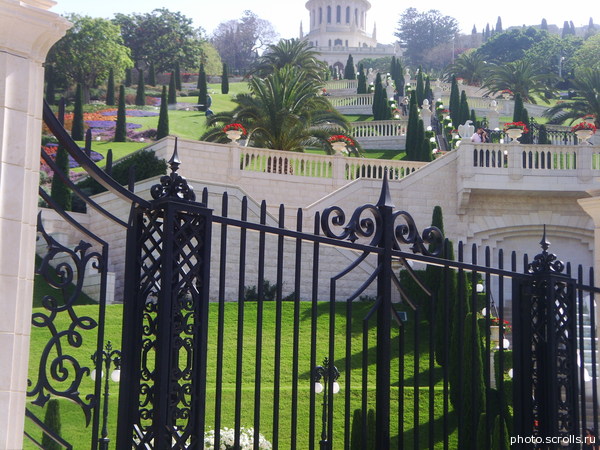 View next photo