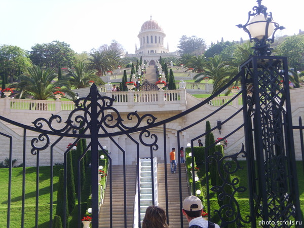 View prev photo