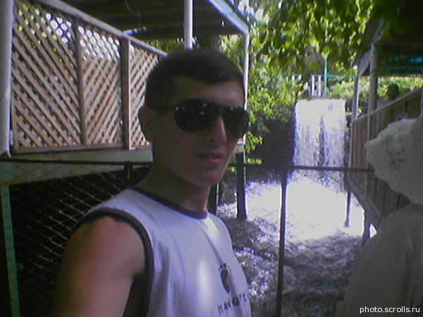 View prev photo