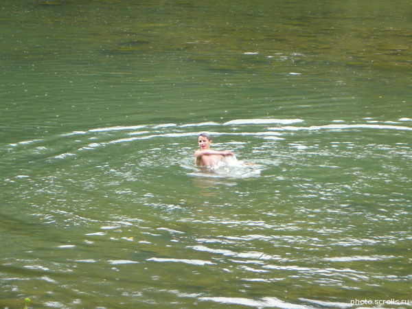 View prev photo