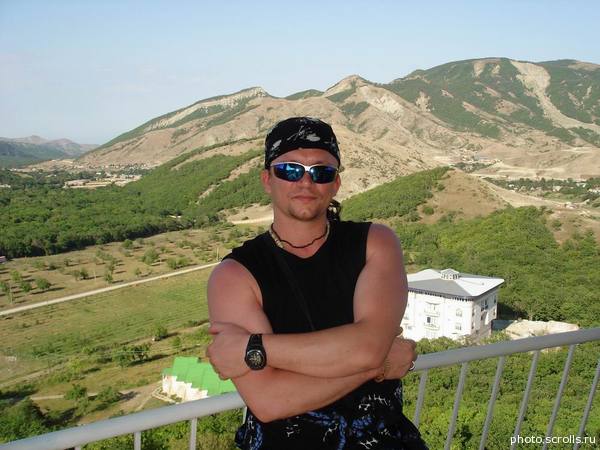 View prev photo