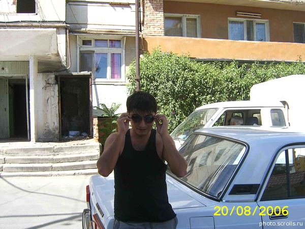 View prev photo