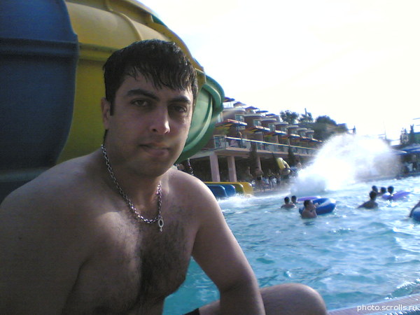 View prev photo