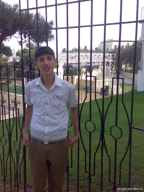 View prev photo