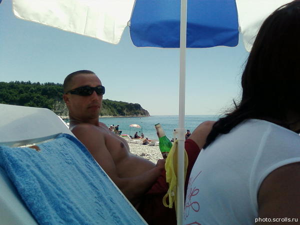 View prev photo