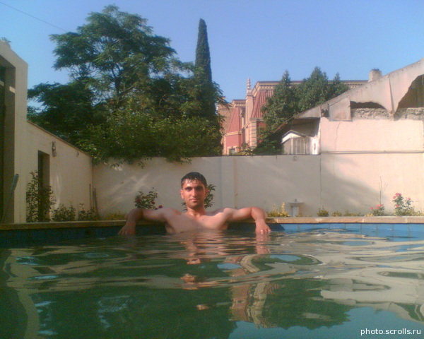 View prev photo