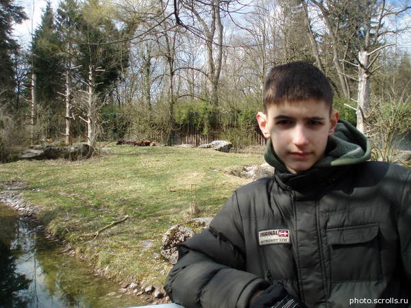 View prev photo