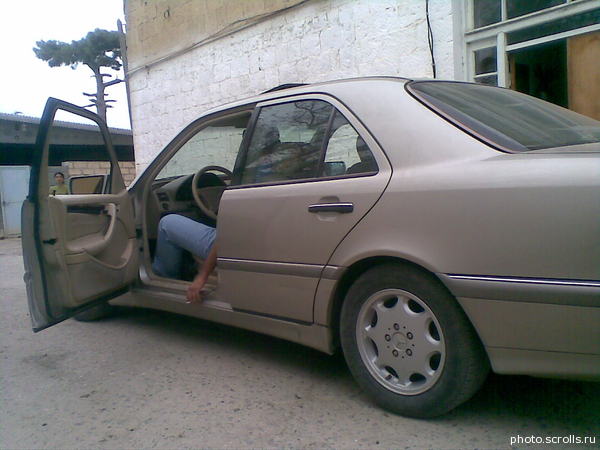 View prev photo