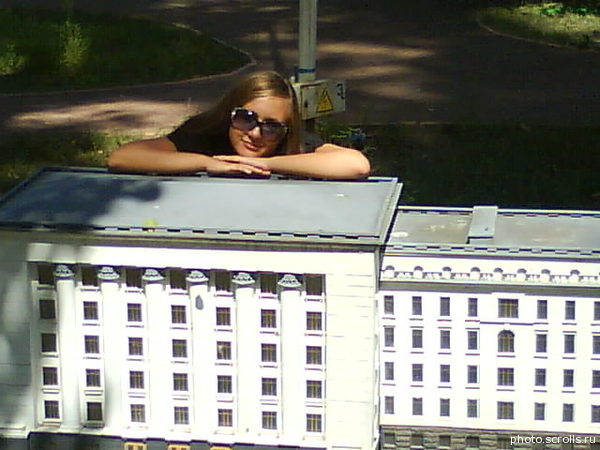 View prev photo