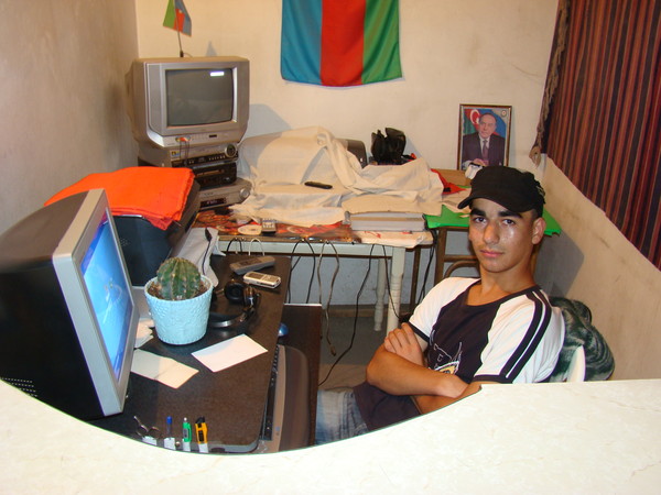 View prev photo