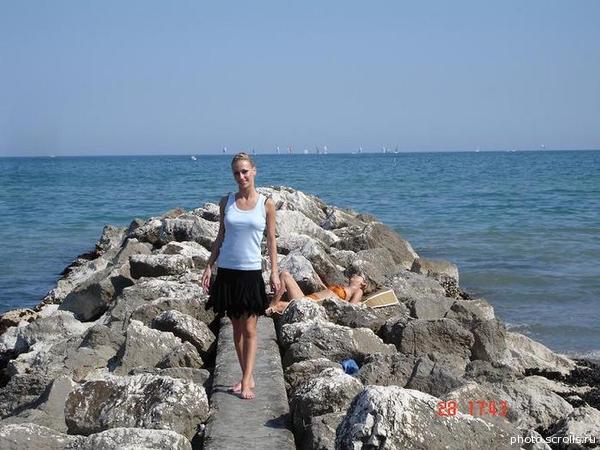 View prev photo