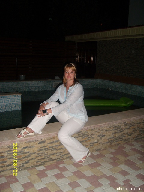 View prev photo