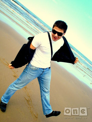 View prev photo