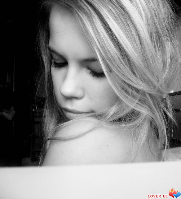 View prev photo