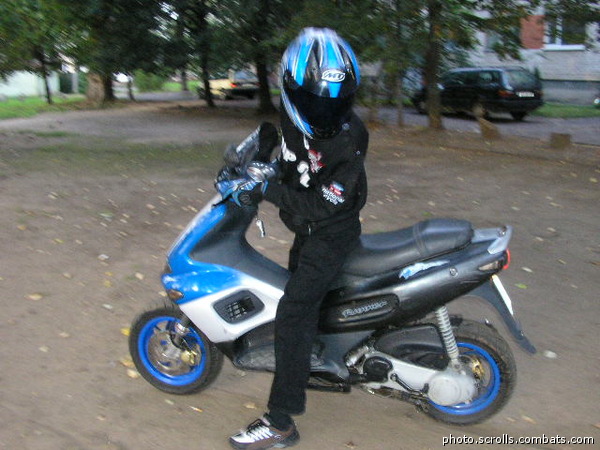 View prev photo