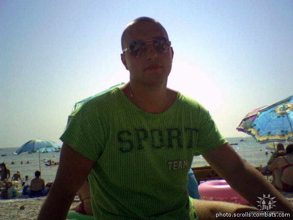 View prev photo