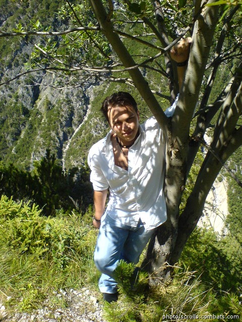 View prev photo