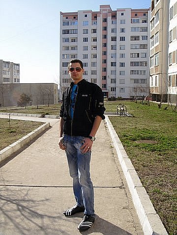 View prev photo
