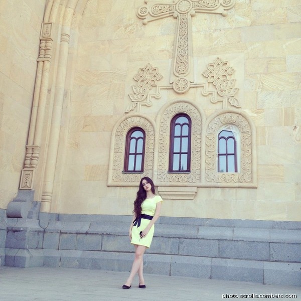 View prev photo