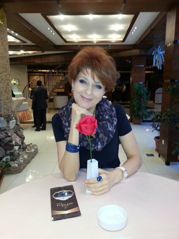 View prev photo